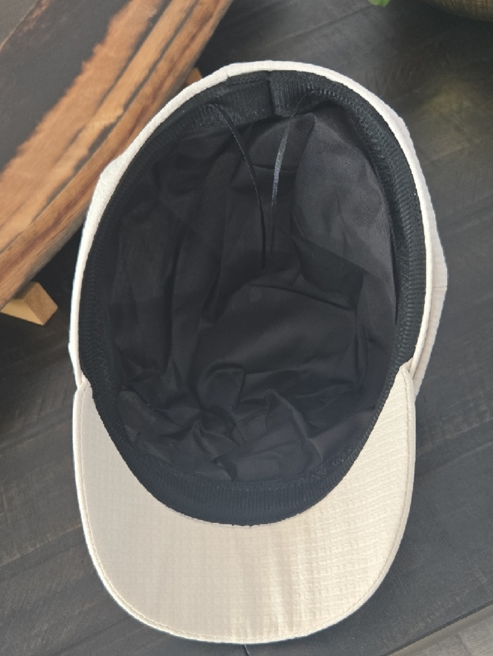 White Textured Newsboy Cap with Gold Accent - Picture 3 of 4